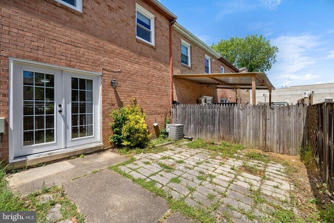 Building Photo - 623 Bywater Rd