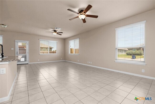 Building Photo - 481 Centinela St