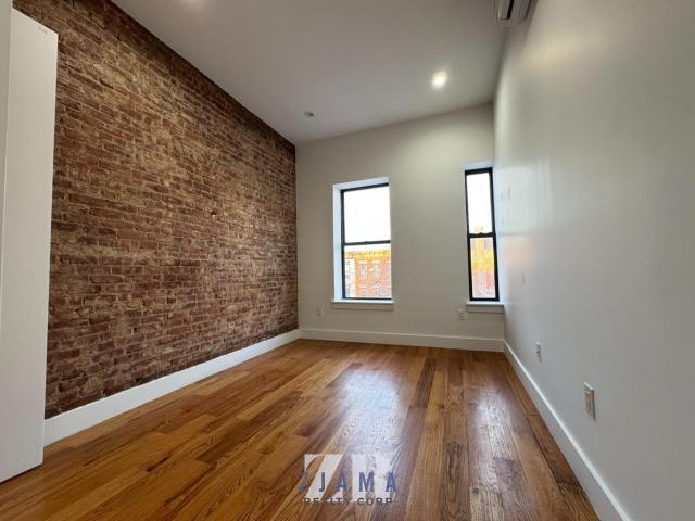 Building Photo - 4 bedroom in Brooklyn NY 11210