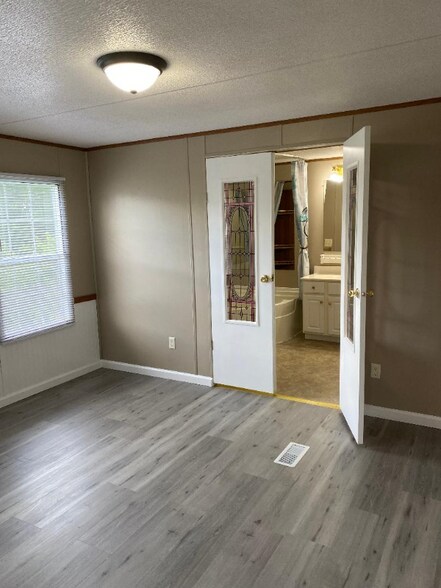 Building Photo - 3 Tylers Cookie Ln