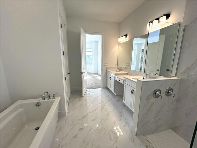 Building Photo - 16017 Volterra Point