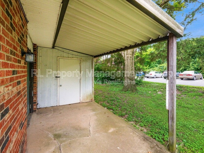 Building Photo - 4923 Myers Rd