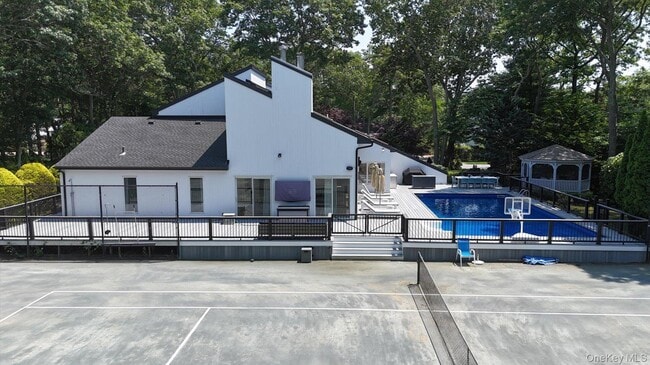 Building Photo - 7 Midhampton Ct