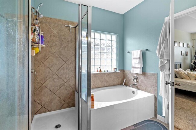 Building Photo - 137 Paul Azinger Dr