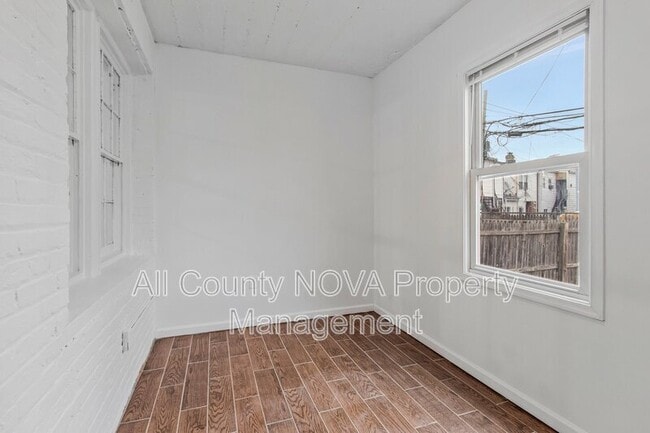 Building Photo - 1719 West Virginia Ave NE