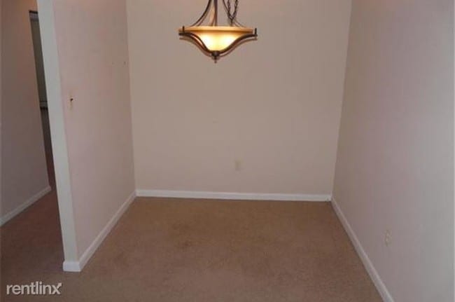 Building Photo - 4701 Pennell Rd