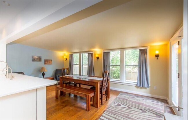 Building Photo - 4608 Cliffstone Cove