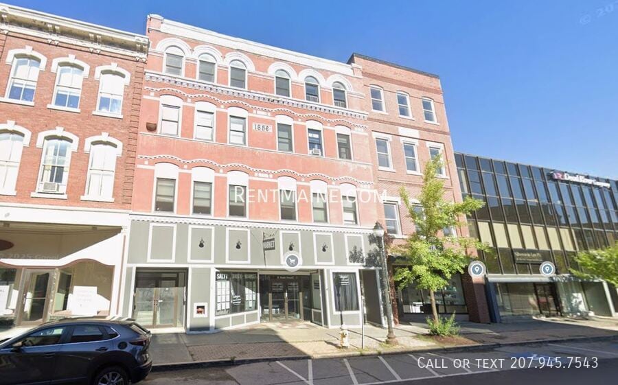 Building Photo - 35 Main St