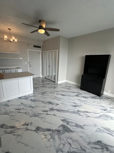 Building Photo - 2109 Bayshore Blvd