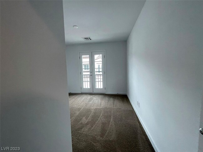 Building Photo - 767 Omaggio Pl