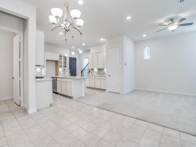 Building Photo - 17751 Shumard Oak Dr