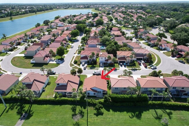 Building Photo - 10651 Buttonwood Lake Dr
