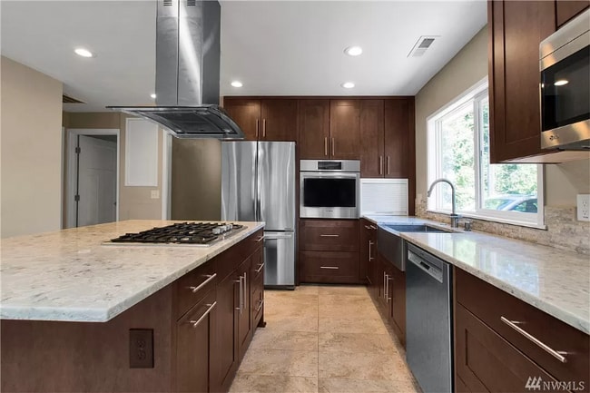 Building Photo - 1511 Wilson St SE