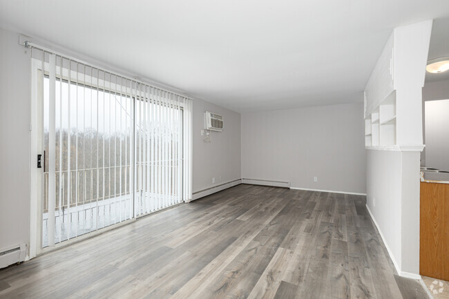 Interior Photo - Candlewood Apartments