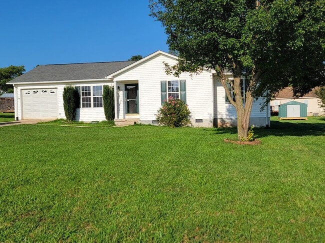 Building Photo - 2268 Clear Water Ln