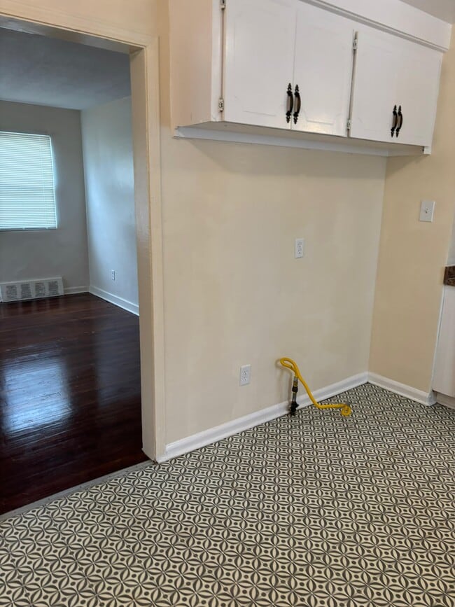 Building Photo - 19449 W Chicago