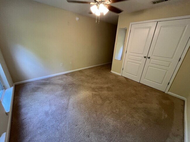 Building Photo - 14-1414 Jones