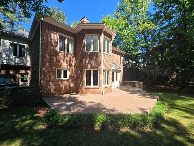 Building Photo - 102 Eyemouth Ct