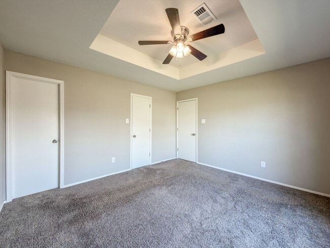 Building Photo - 700 Cedar Ln