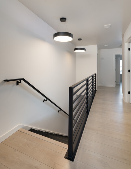 Building Photo - 2128 Dennison Ln