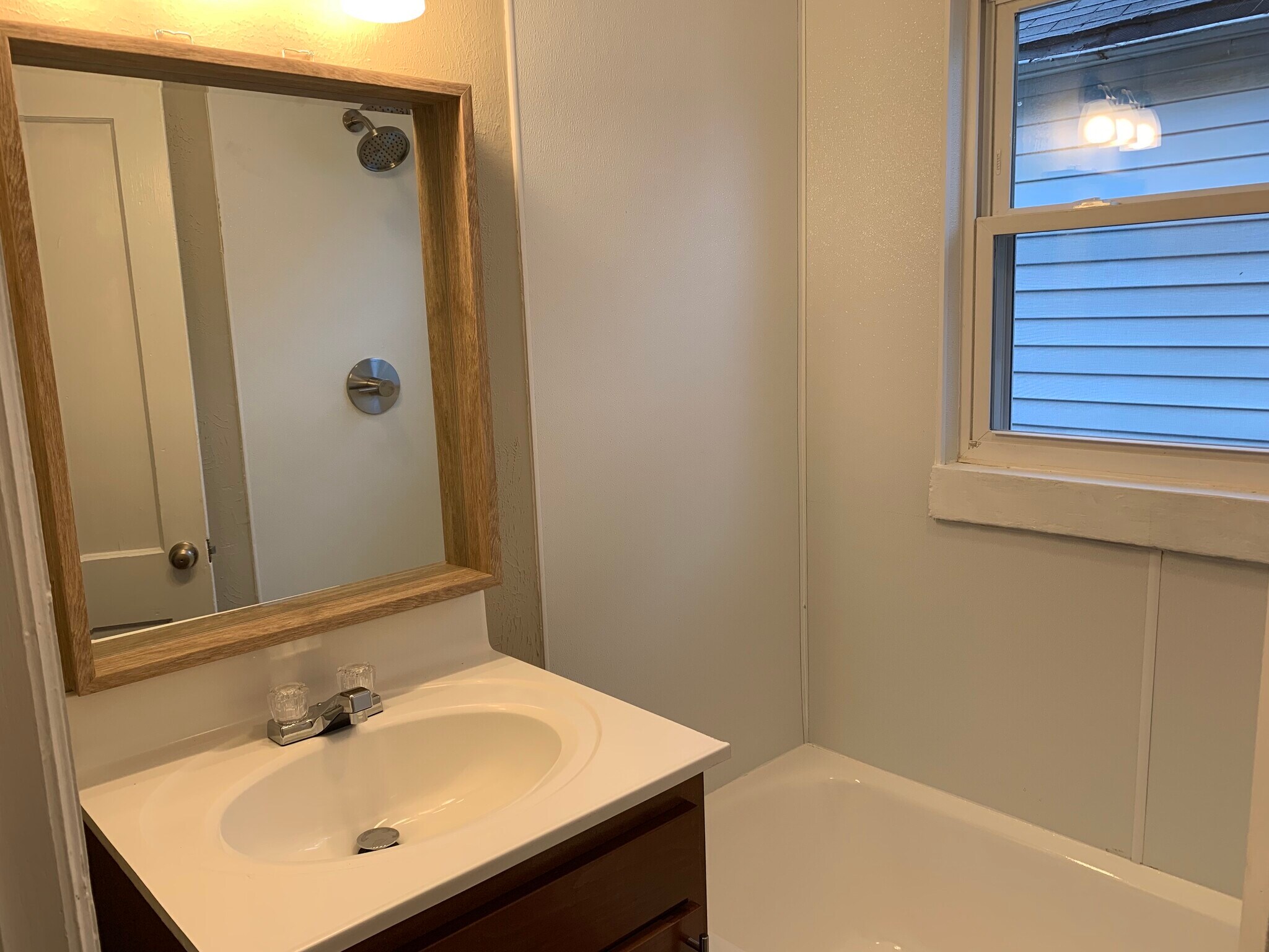 Building Photo - 4815 Ohio St