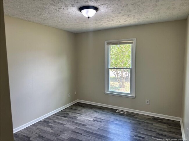Building Photo - 4938 Tangerine Dr