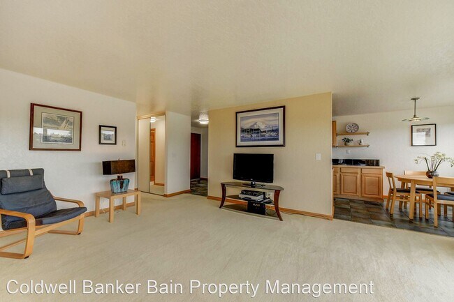 Building Photo - 2 br, 2 bath House - 2625 13th Avenue West...