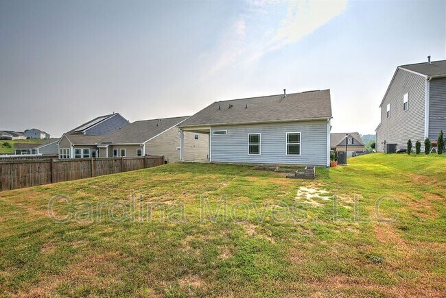 Building Photo - 148 Caledonia Dr