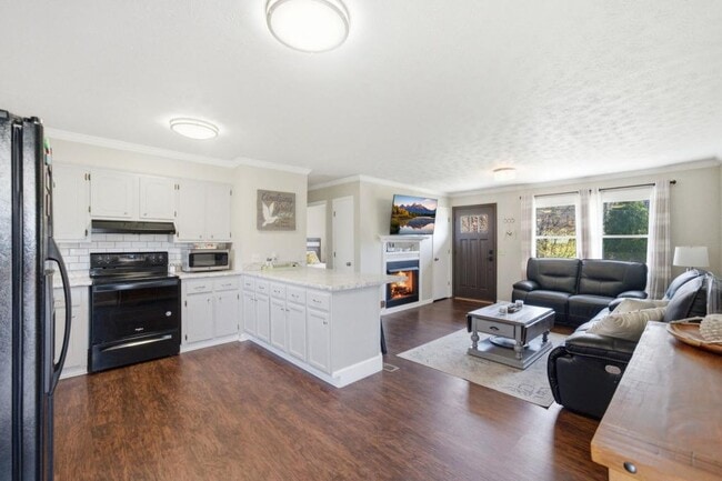 Building Photo - 392 Minga Rd