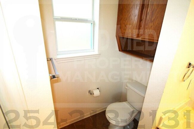 Building Photo - Fresh Vibes on Llano Estacado – Your Next Chapter Starts Here!