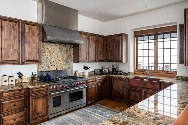 Building Photo - 12 Silver Star Drive