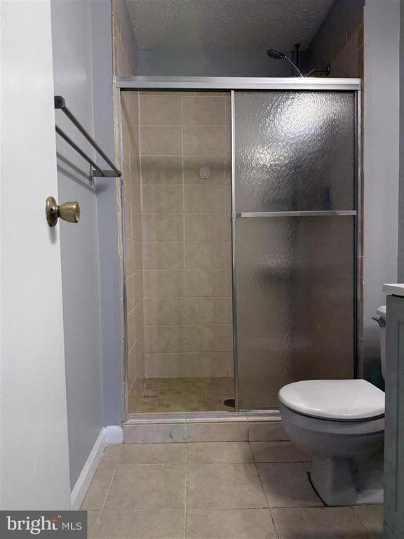 Building Photo - 102 Smoothleaf Ln