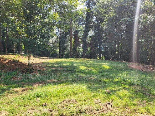 Building Photo - 1920 Shoreline Trace SW