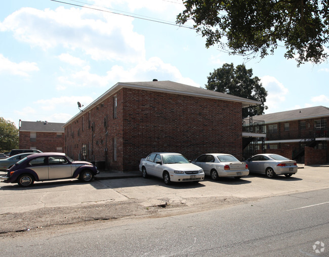 Building Photo - Taylor Apartments