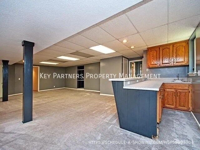 Building Photo - 14281 S Arapaho Dr