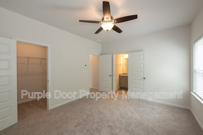 Building Photo - 1672 Eagle Dr