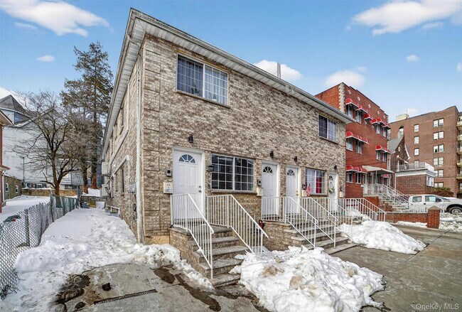 Building Photo - 4297 Kepler Ave