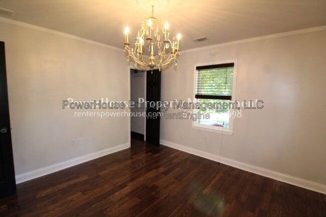 Building Photo - 4017 Doral Dr