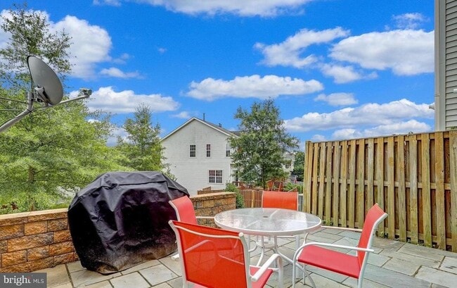 Building Photo - 6809 Stone Maple Terrace