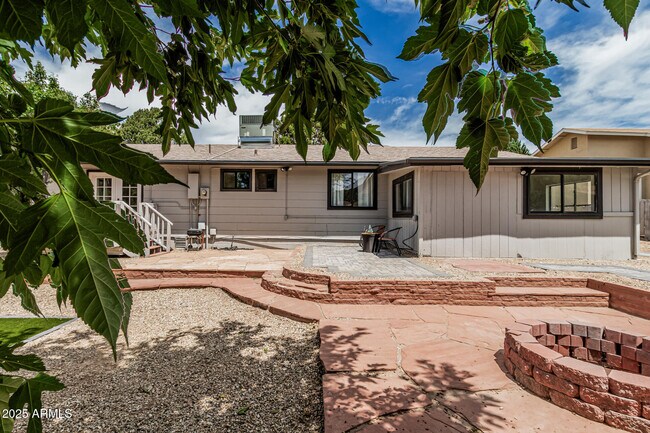 Building Photo - 35 Palo Verde Cir