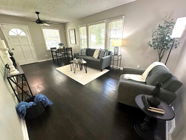 Building Photo - Beautifully Updated Decatur Home with Spacious Backyard