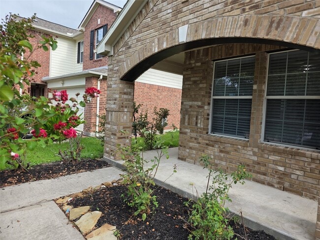 Building Photo - 14411 Groveleigh Ln