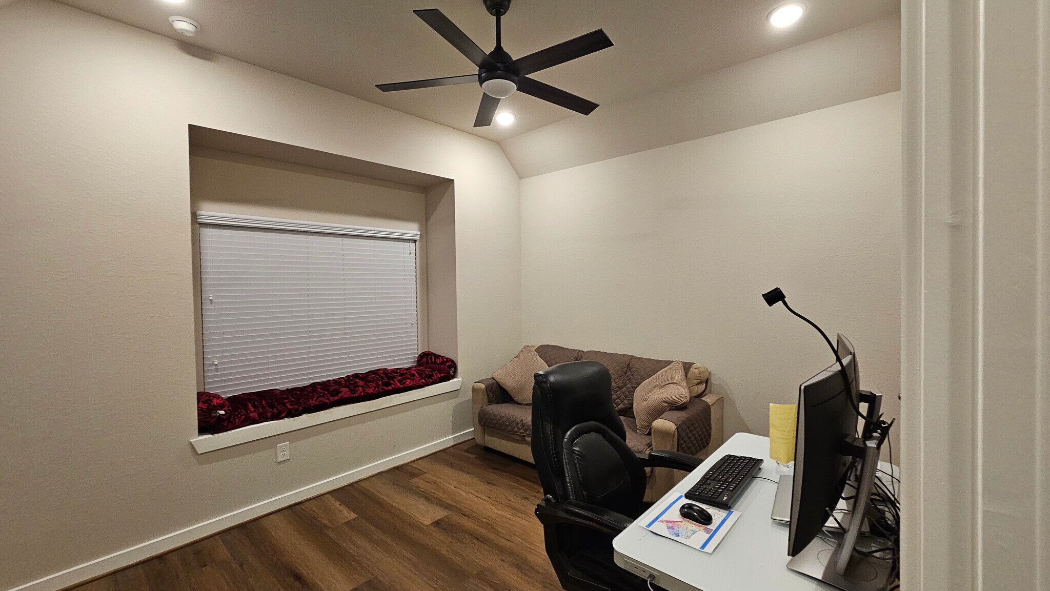 Building Photo - 18218 Bluebird Branch Ln