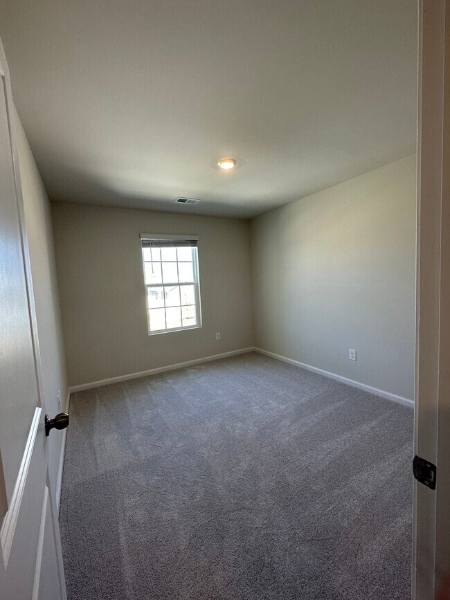 Building Photo - 13123 Cottage Crest Ln