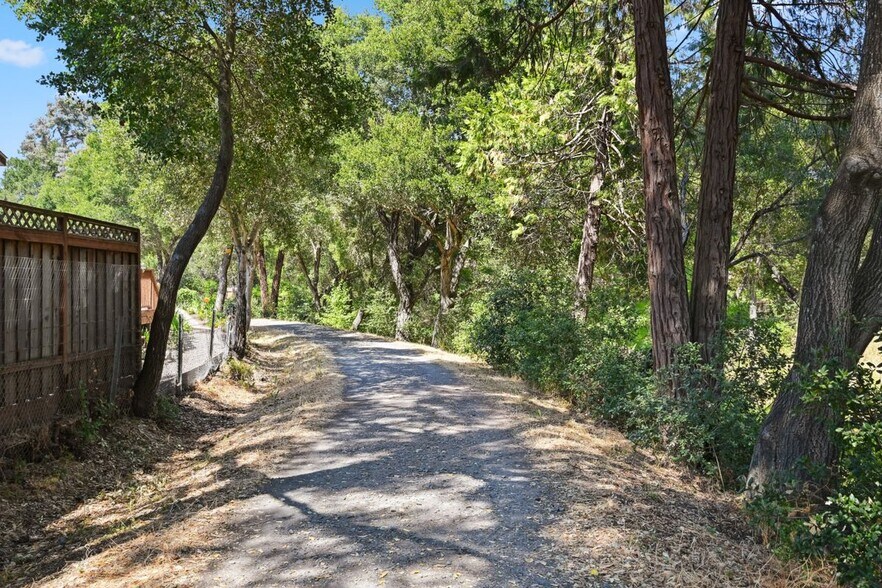 Building Photo - 2291 Guerneville Rd