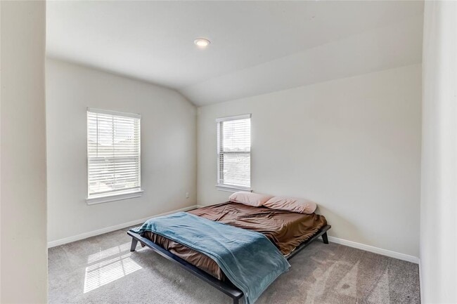 Building Photo - 332 Zuma Dr