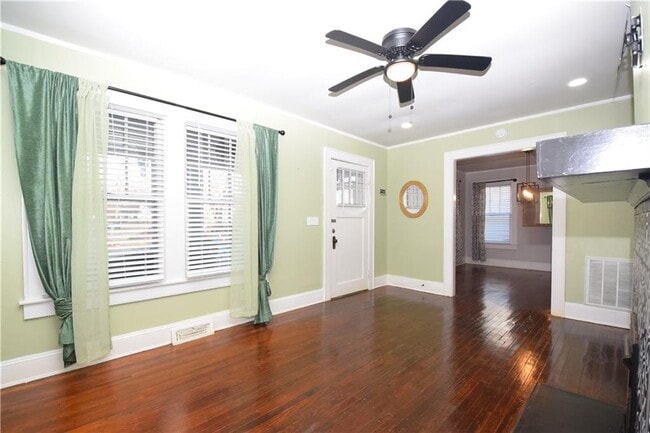 Building Photo - 3116 Jackson St