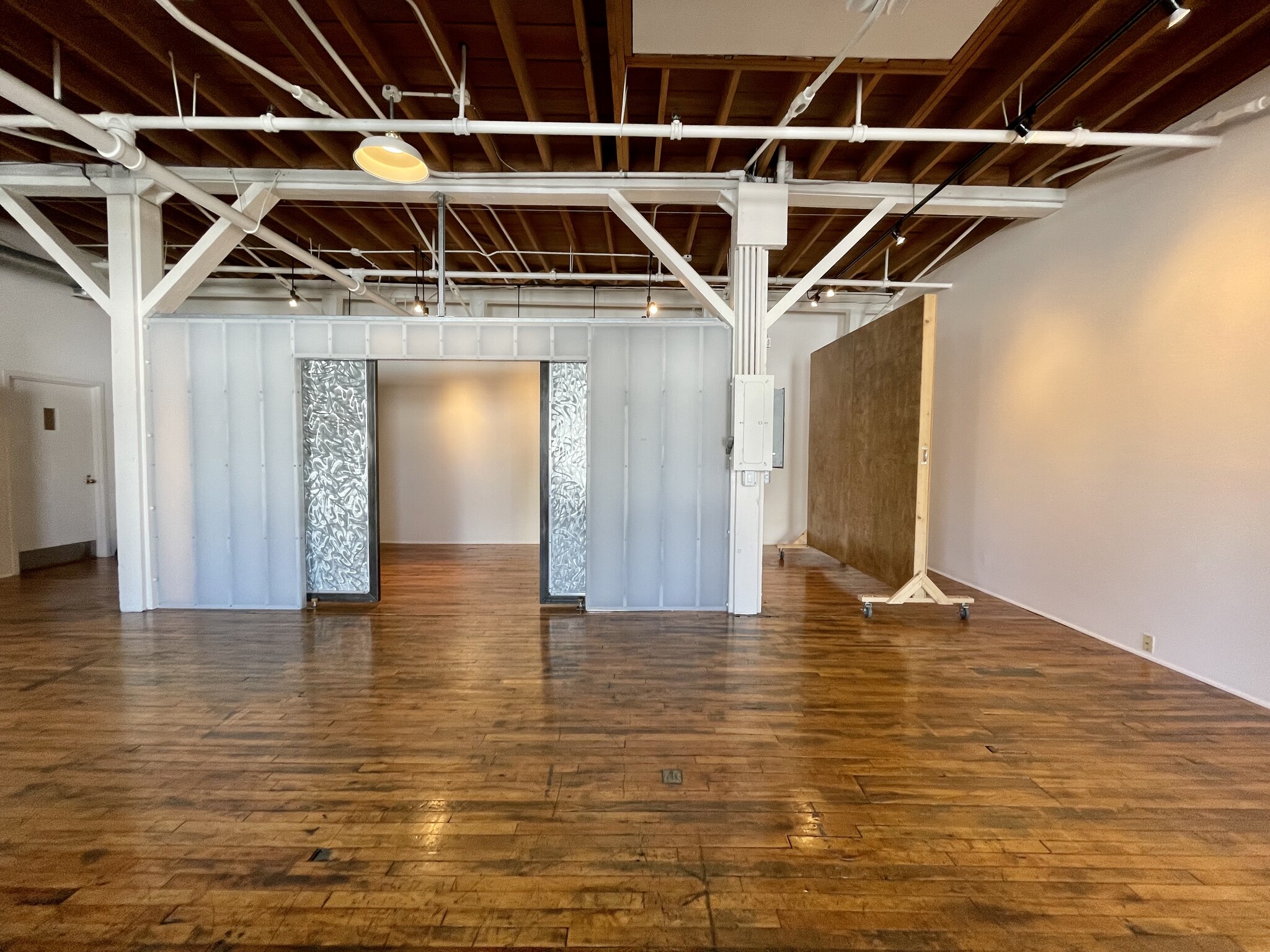 Building Photo - 1800 Central St