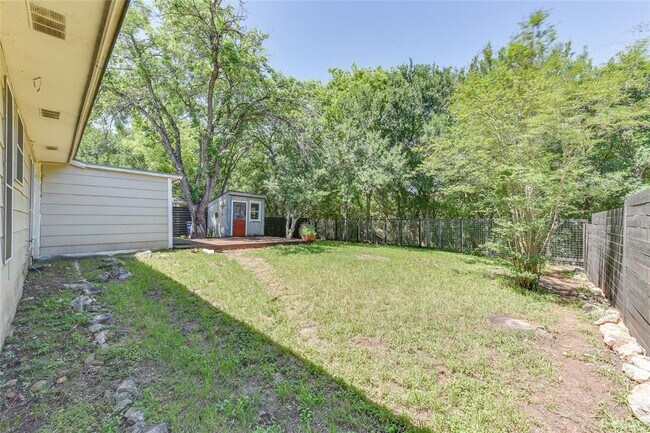 Building Photo - 4900 Brushy Ridge Dr