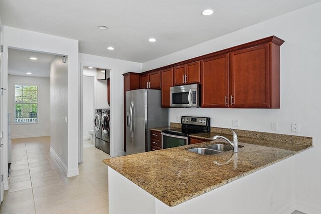 Building Photo - 1130 Sweet Hill Dr